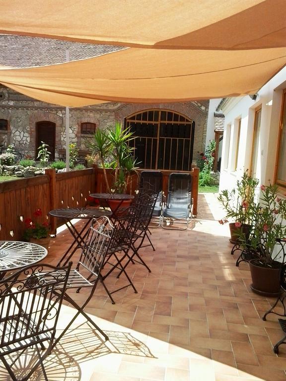 Hotel Levendula Porta és Pajtaszínház à Orfű Extérieur photo